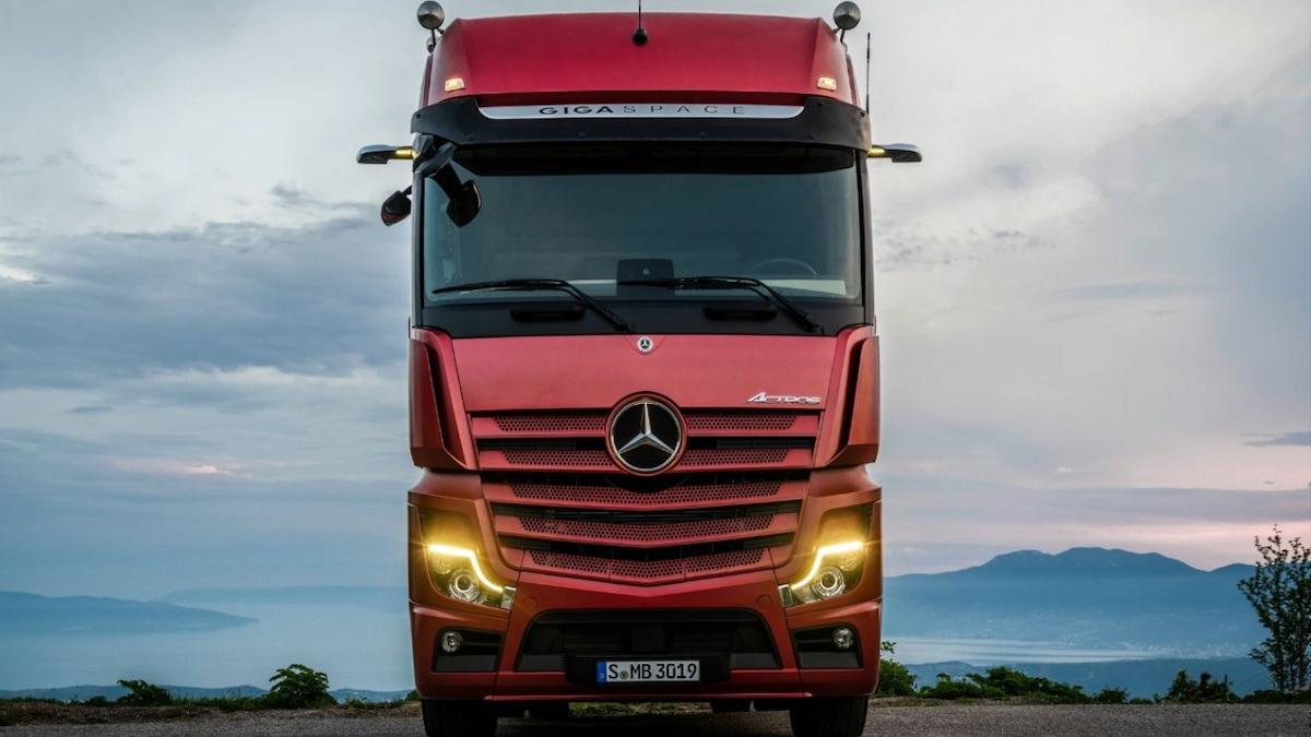 New vehicle hero desktop