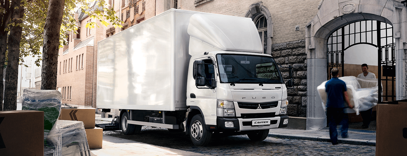 https___dxto1r4ggimee.cloudfront.net_uploads_new-vehicles_hero_desktop_canter75t_delivery_transportation_12