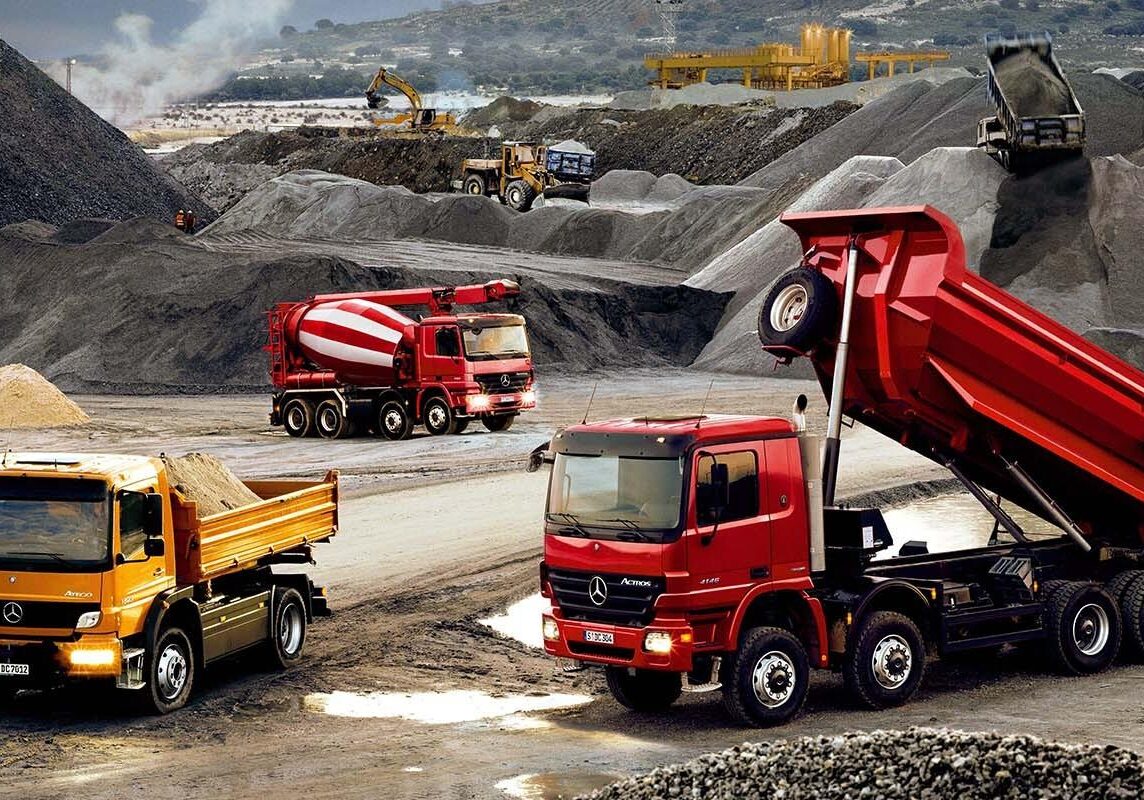 https___dxto1r4ggimee.cloudfront.net_uploads_new-vehicles_fullWidth_desktop_Mercedes-Benz-Atego-eStar-002