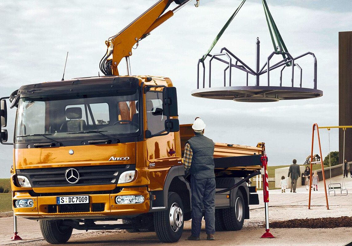 https___dxto1r4ggimee.cloudfront.net_uploads_new-vehicles_fullWidth_desktop_Mercedes-Benz-Atego-eStar-003